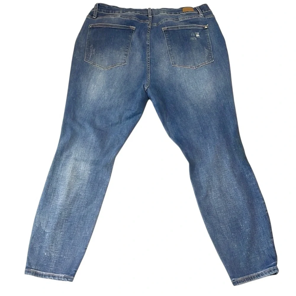 Judy Blue High Rise Destroyed Skinny Fit Denim Blue Jeans Sz 14W JB82172 Stretch
